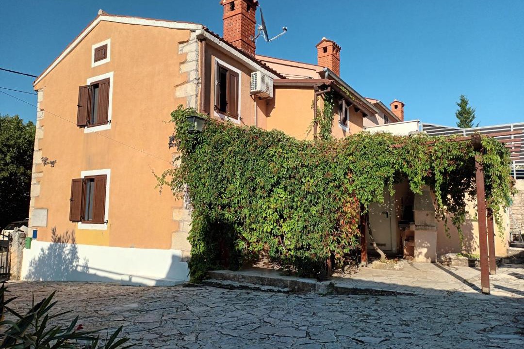 Photo of Buildings in Rakalj