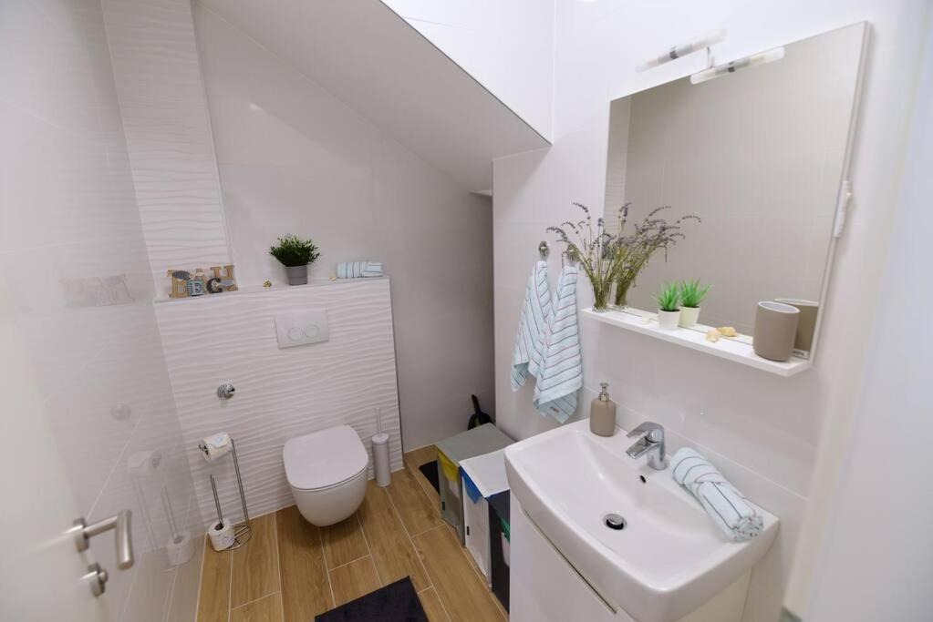 Photo of Bathroom in Simuni