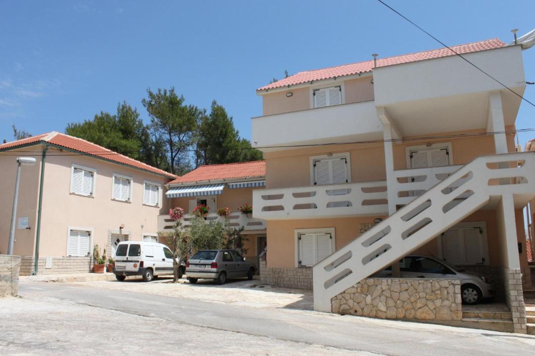 Photo of Buildings in Kustici