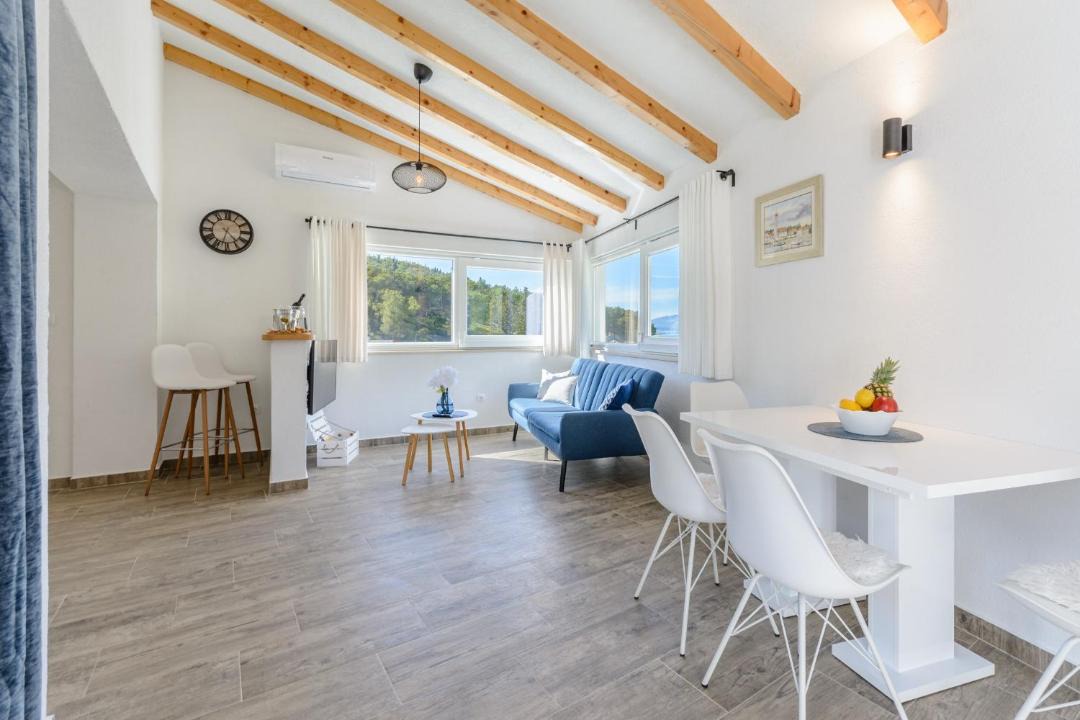Photo of Livingroom in Sutivan