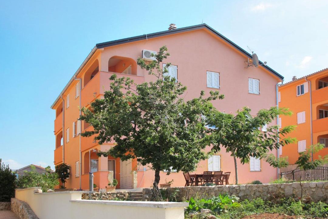Photo of Buildings in Klimno