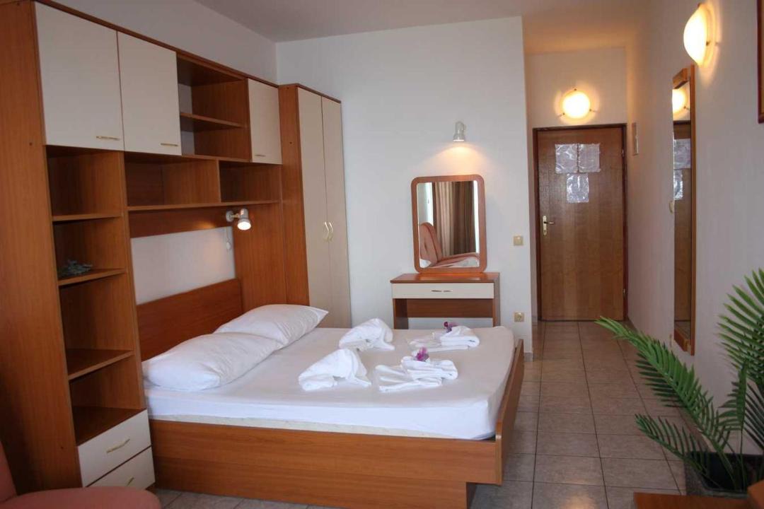 Photo of Others in Omis