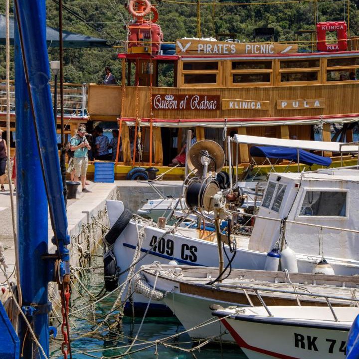Photo of Others in Valun