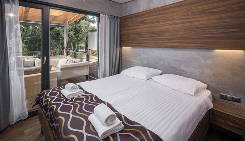 Villa Prestige with Jacuzzi