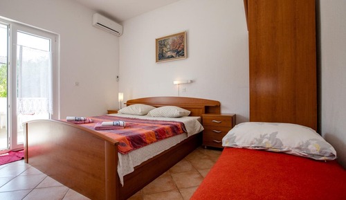 Apartment, 3 Bedrooms, Accessible, Smoking