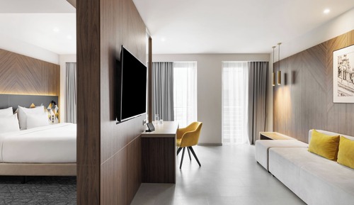 Junior Suite, 1 King Bed