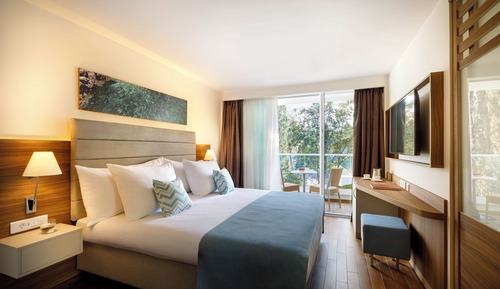 Room for 2+2