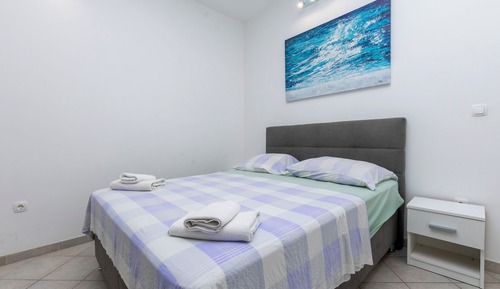 Apartment (A5)