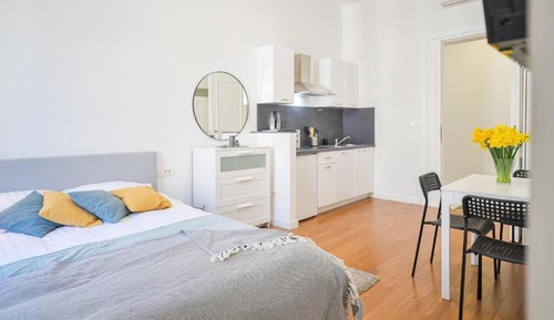 Classic Studio, City View