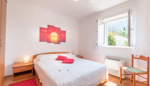 Apartment (A2)