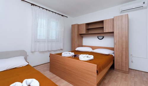 Apartment (A2)