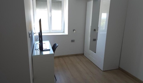 House (Double Room 5)