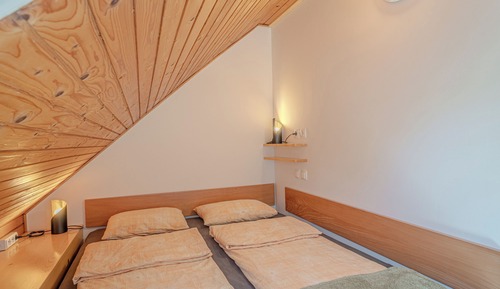 Family House, 3 Bedrooms, Balcony, Mountainside (Vineyard House Boris w/ Panoramic)