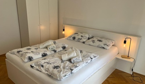 Apartment (Comford Two Bedroom Apartment with Ba)