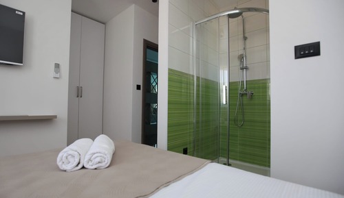 Superior Apartment, 3 Bedrooms, Air conditioning, Partial Sea View
