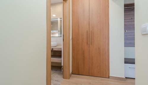 Apartment (Superior One Bedroom Apartment with B)