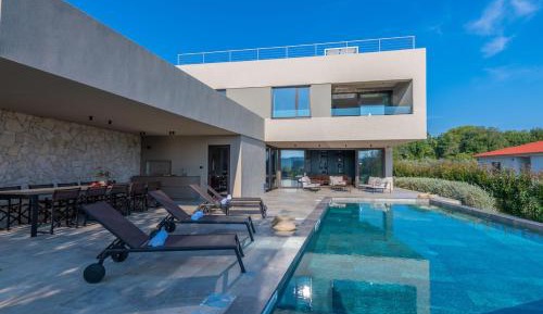 Deluxe Villa