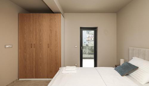One-Bedroom Apartment with Balcony and Sea View