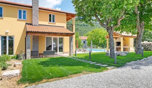 Four-Bedroom Vacation Home