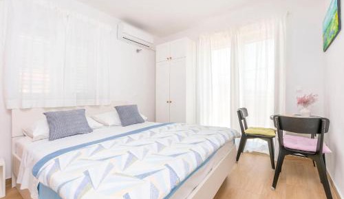 Studio with Sea View
