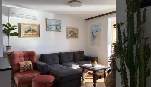 Three-Bedroom Apartment with Balcony and Sea View