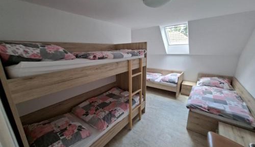 Classic Quadruple Room