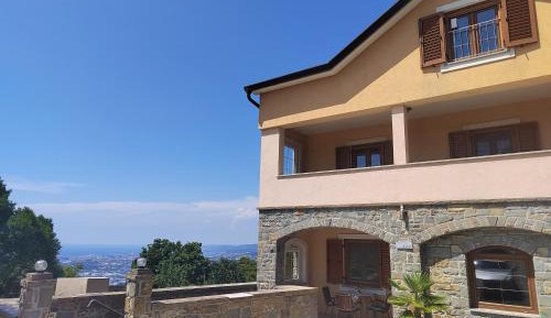 Villa with Sea View