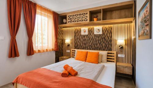 Superior Three-Bedroom Apartment with Balcony and Sea View