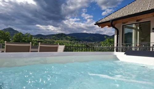 Four-Bedroom Vacation Home