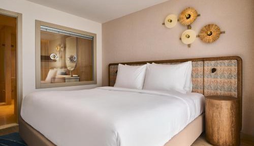 Junior Suite Room
