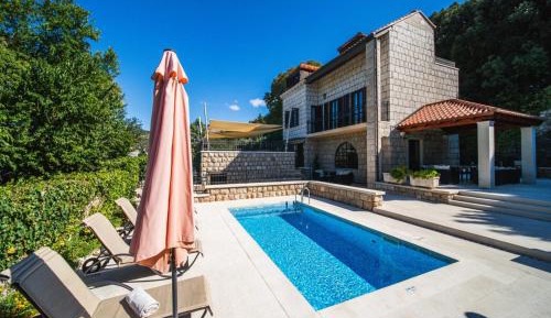 Five-Bedroom Villa