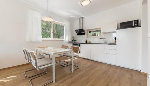 Deluxe Two-Bedroom Apartment with Balcony