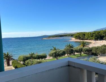 Two-Bedroom Suite with Sea View (3 Adults) 