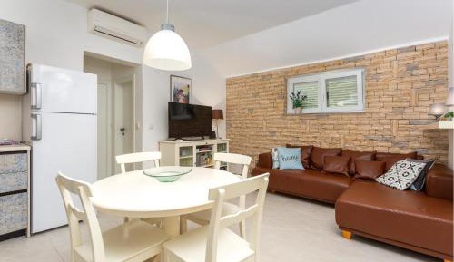 Three-Bedroom Vacation Home 