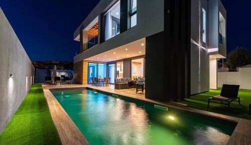 Deluxe Villa