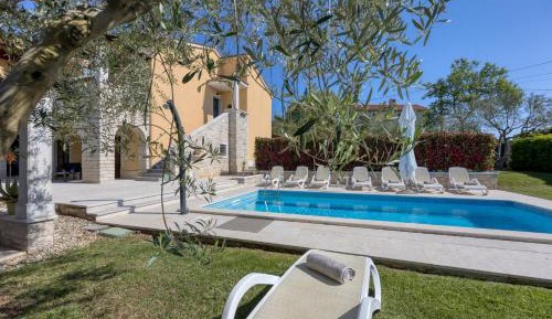 Standard Villa