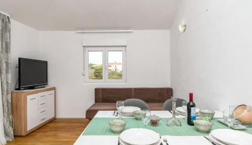 One-Bedroom Apartment - First Floor