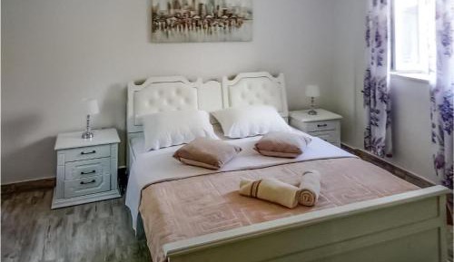 Three-Bedroom Vacation Home 