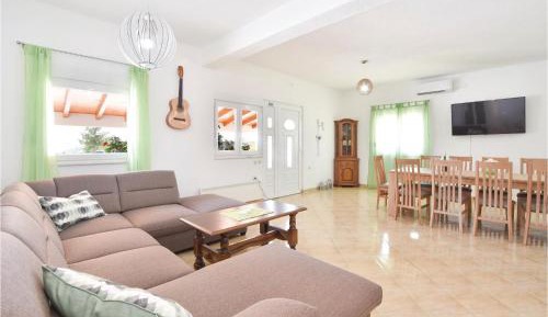 Six-Bedroom Holiday Home