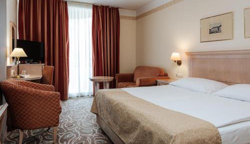 Superior Double Room Grand with Balcony