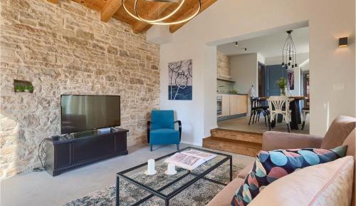 Three-Bedroom Vacation Home 