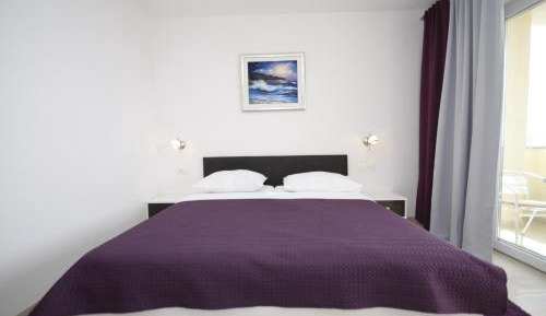 Double Room with Balcony and Sea View