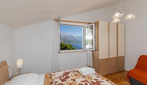 One-Bedroom Apartment with Terrace and Sea View