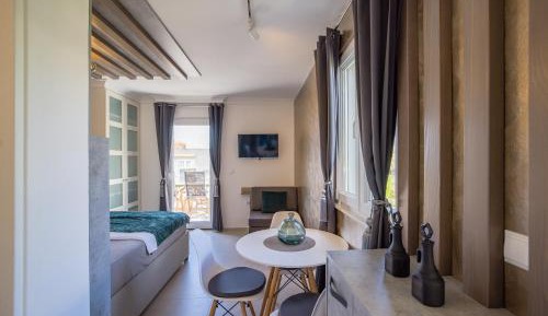Studio with Balcony