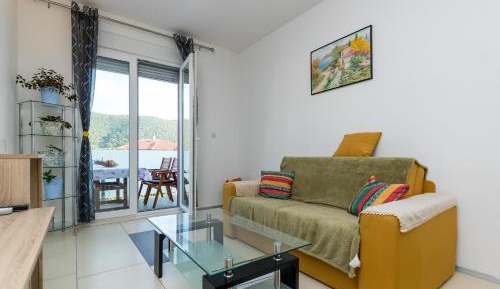 Three-Bedroom Apartment with Terrace