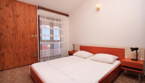 One-Bedroom Apartment with Balcony and Sea View