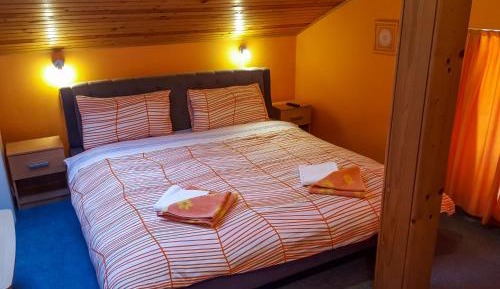 Double or Twin Room with Private Bathroom