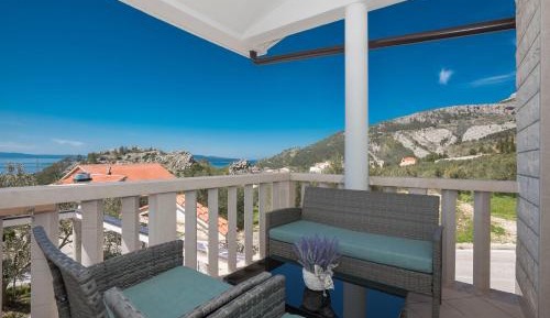 Apartment with Sea View