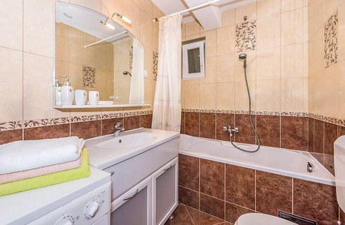 Tijesno Apartment | Apartments Hari (89361-A4) - Tisno - island Murter