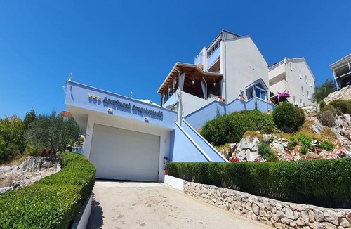 Komarna House | Apartments Dragobratović